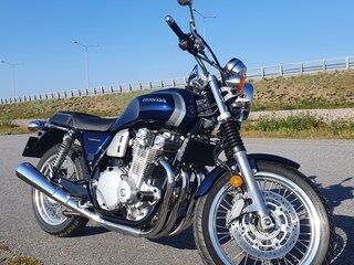 CB 1100